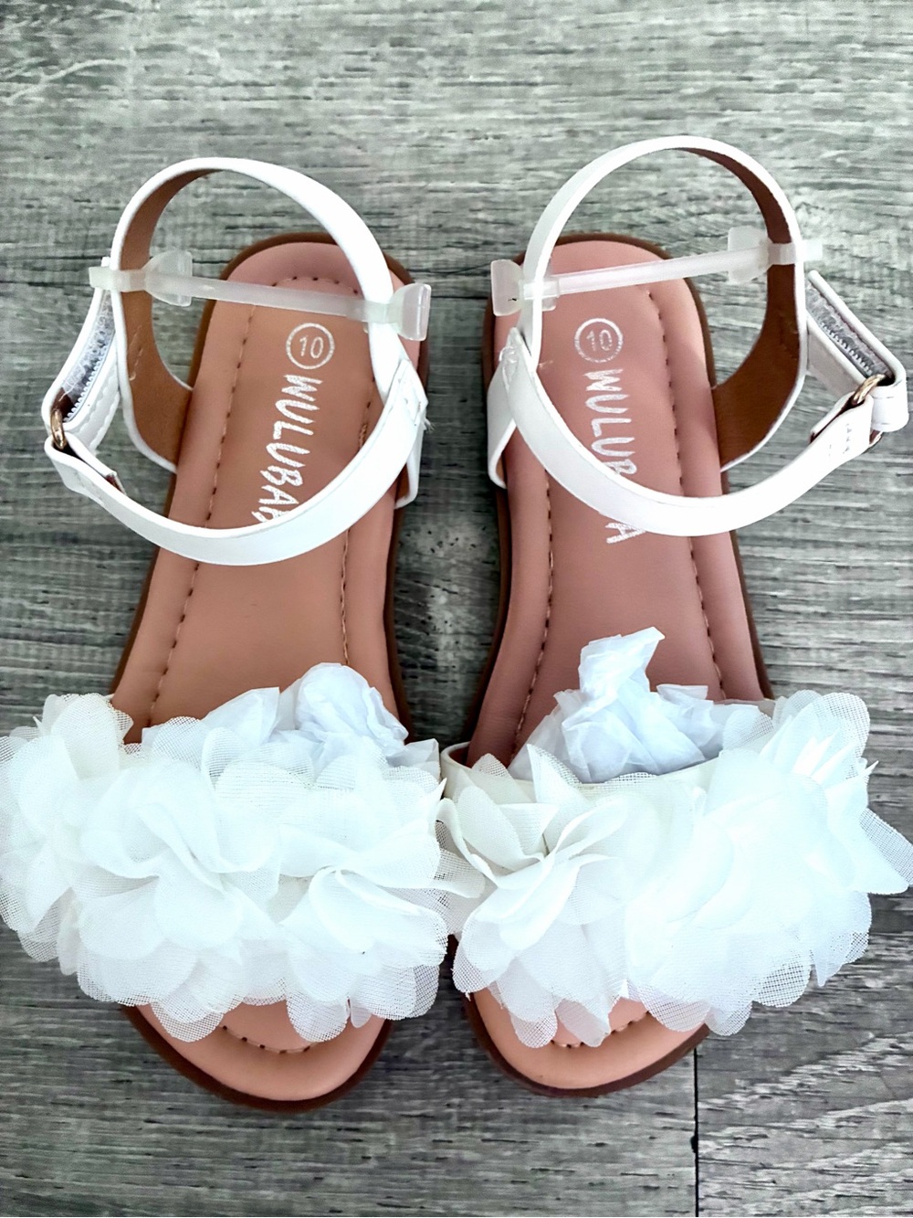Girls' White Floral Strap Sandals